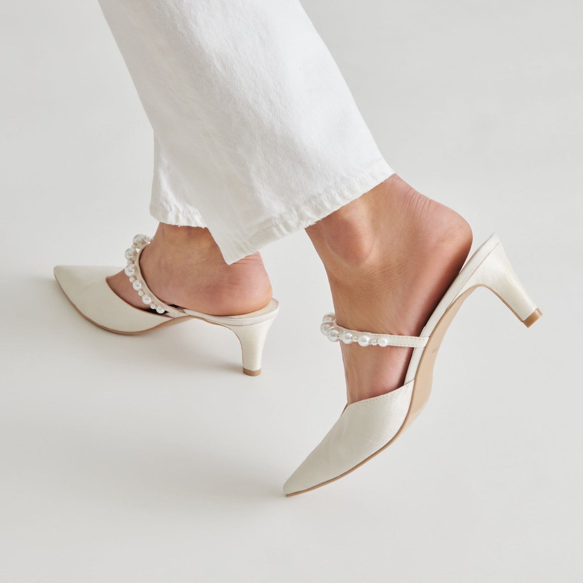 Kanika Pearl Mid Vanilla Pearl Heels