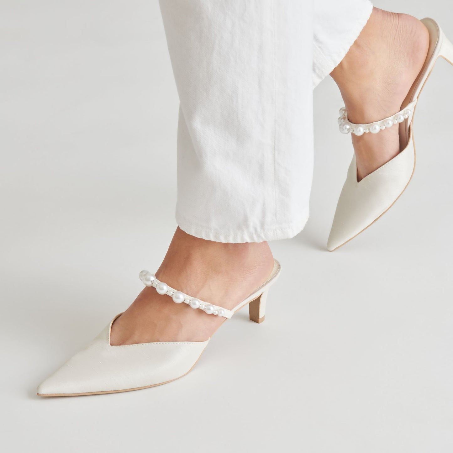 Kanika Pearl Mid Vanilla Pearl Heels