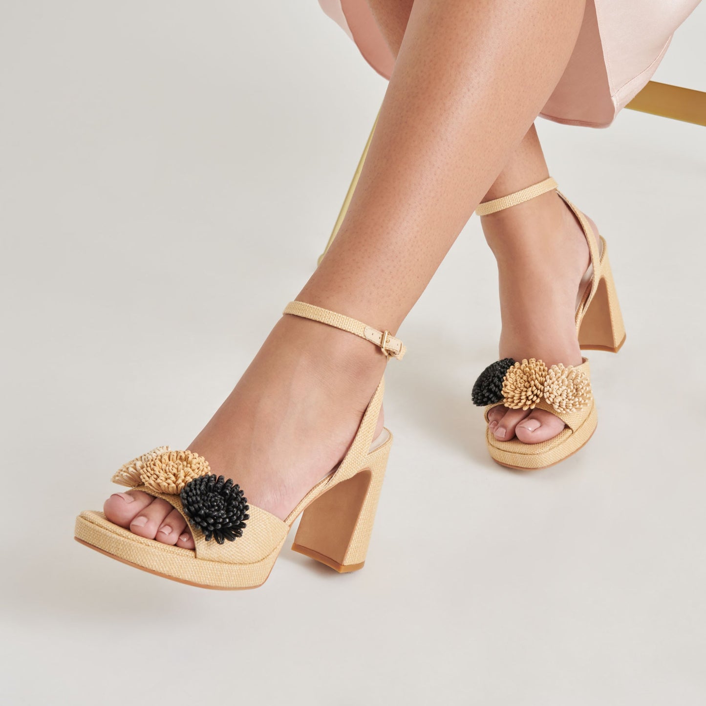 OLIVEA HEELS BLACK NATURAL RAFFIA
 – Dolce Vita