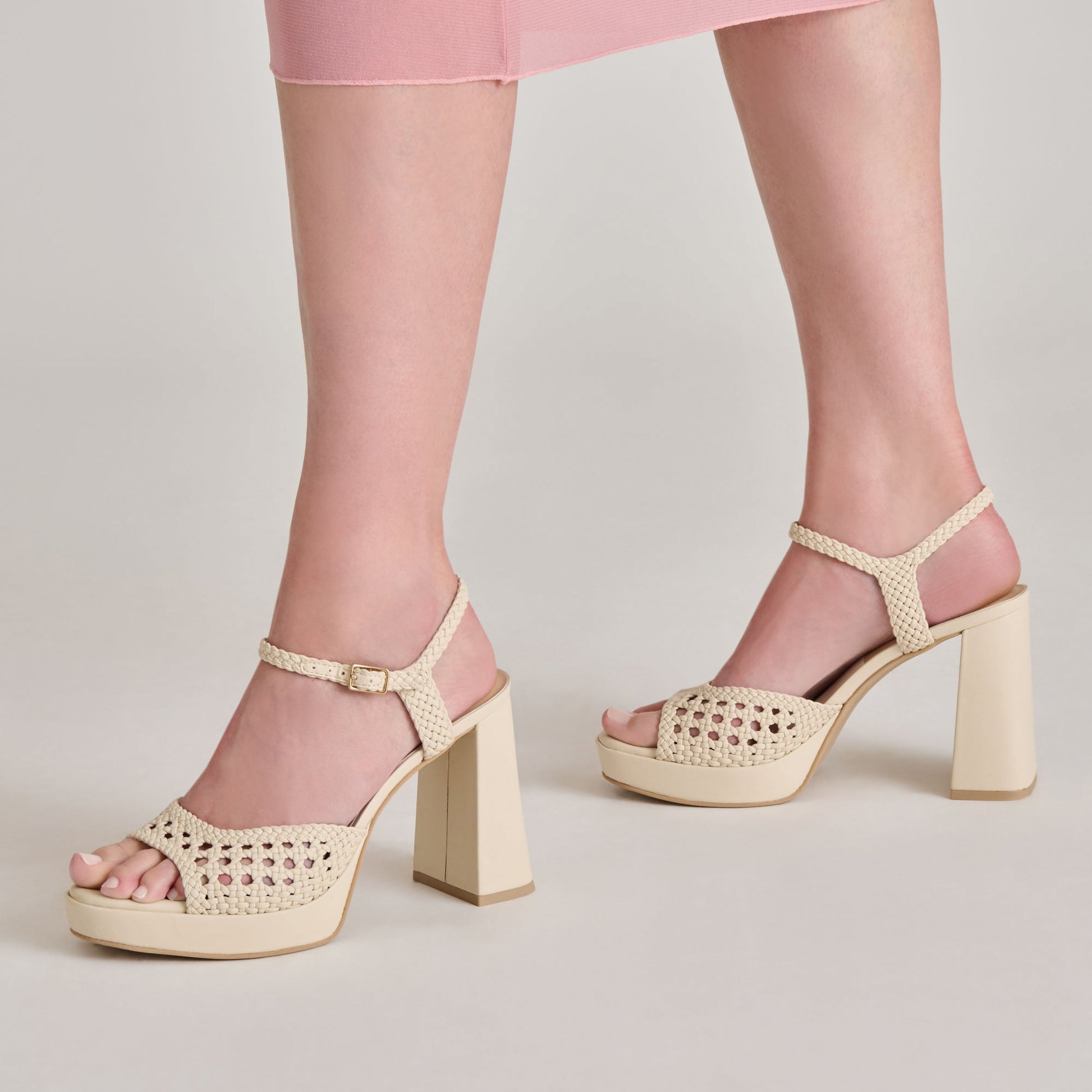 PEYTEN HEELS CREME WOVEN STELLA
 – Dolce Vita