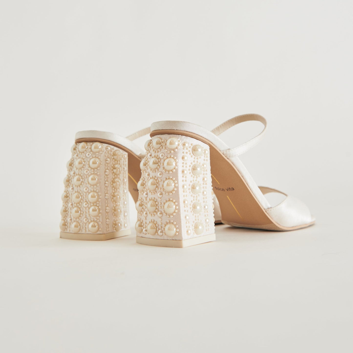 JEMMY PEARL HEELS VANILLA SILK
 – Dolce Vita