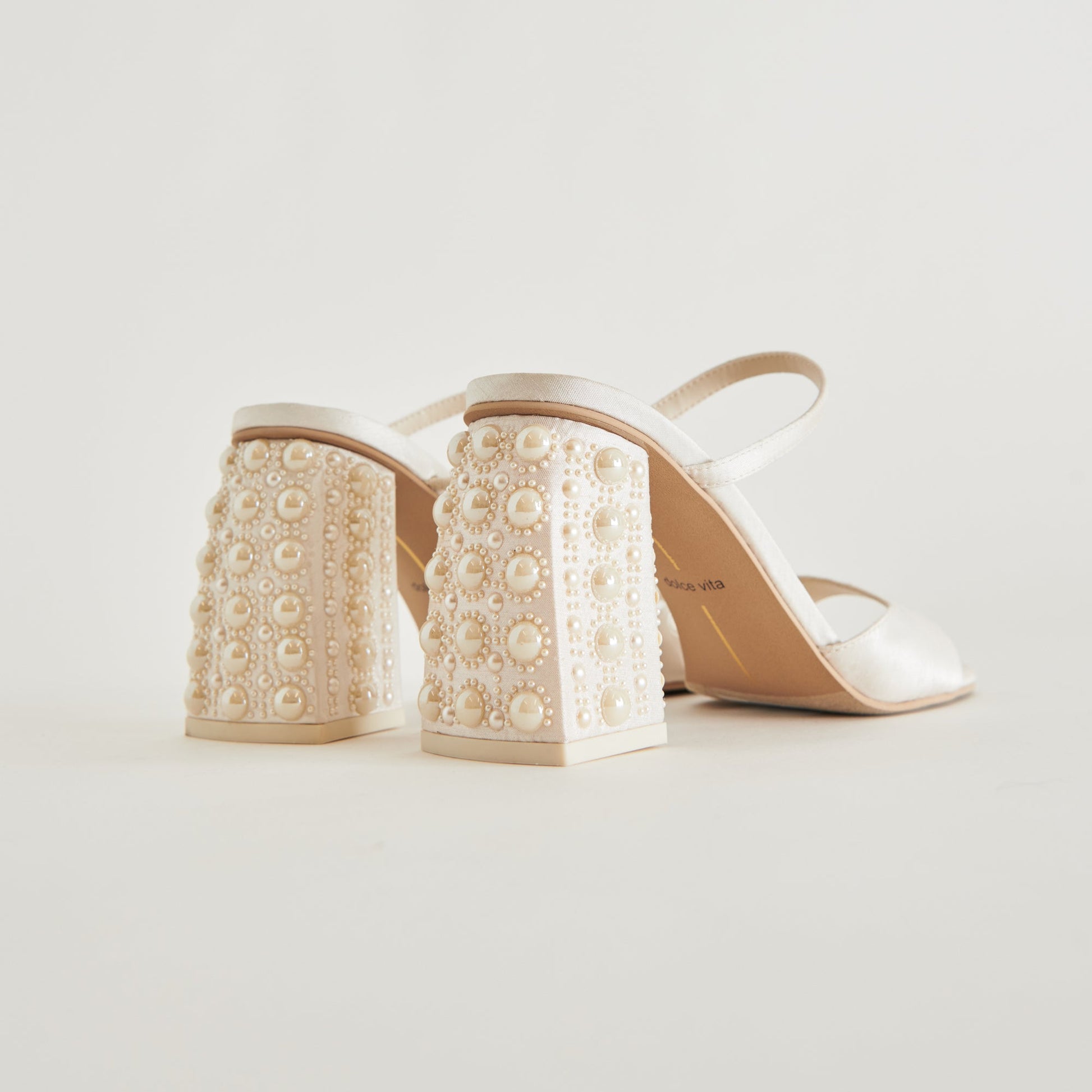 JEMMY PEARL HEELS VANILLA SILK
 – Dolce Vita
