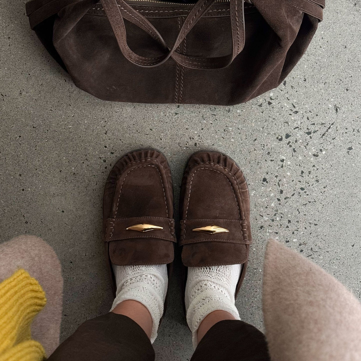 Jodero Dk Brown Suede Flats