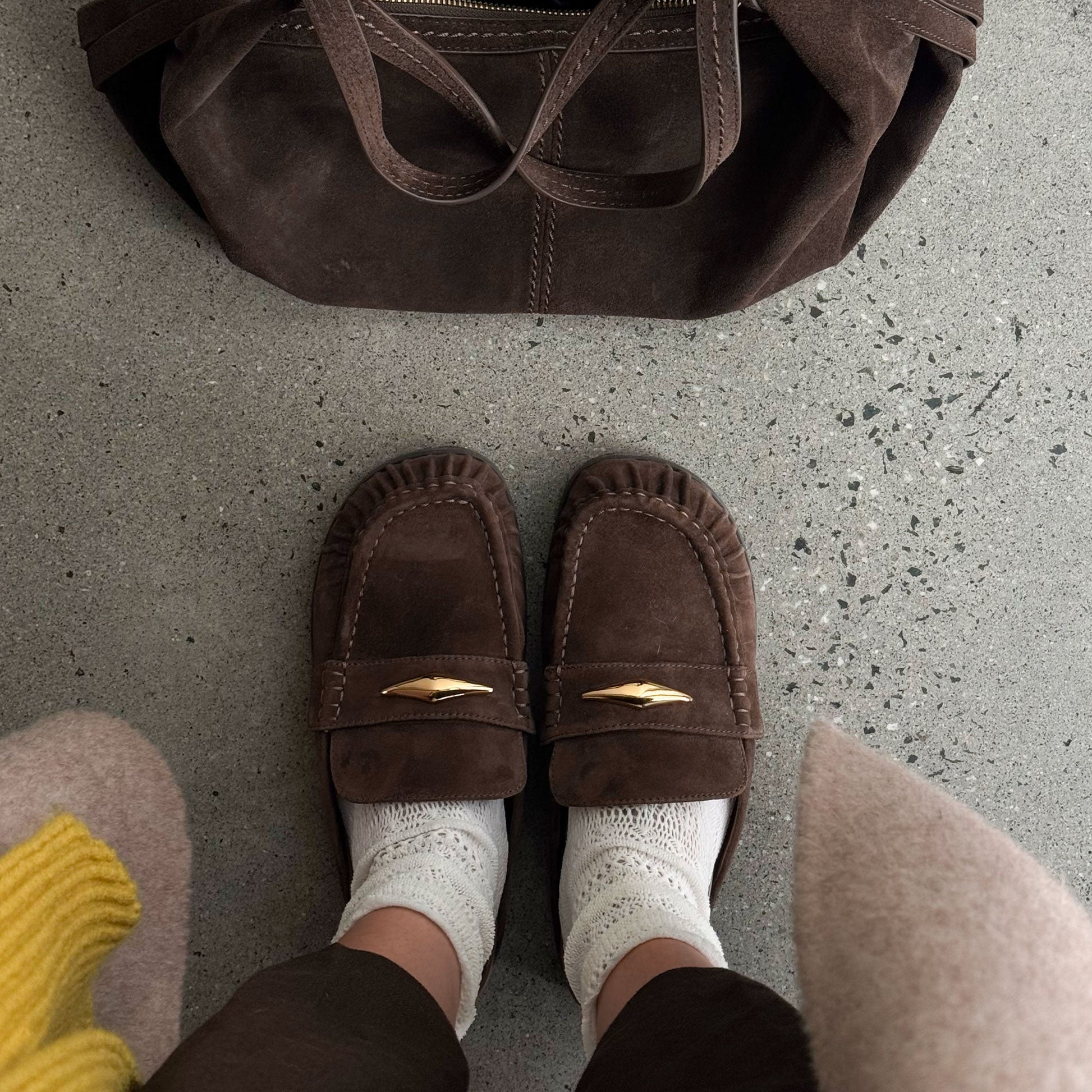 Jodero Dk Brown Suede Flats
