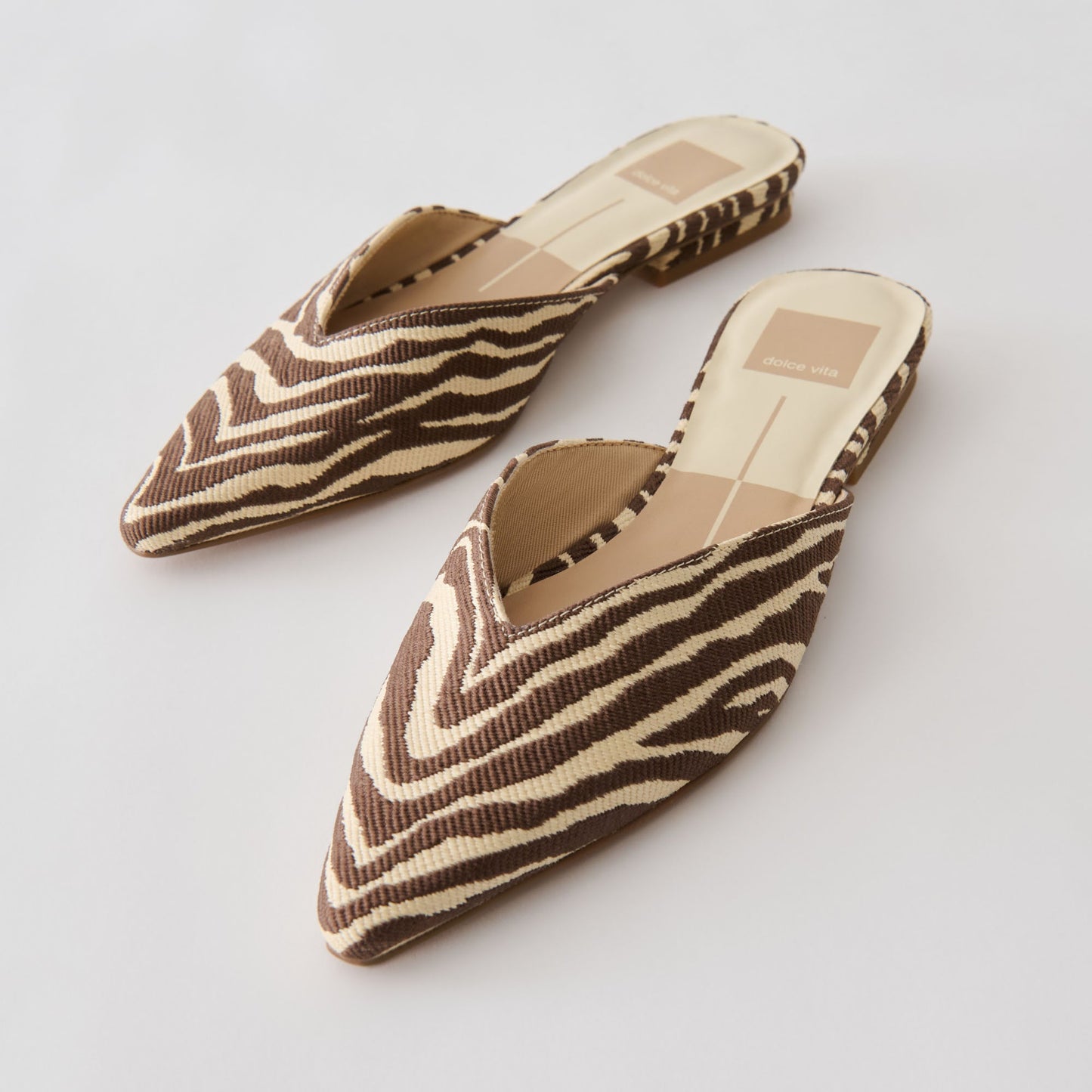 Elm Beige Zebra Raffia Flats