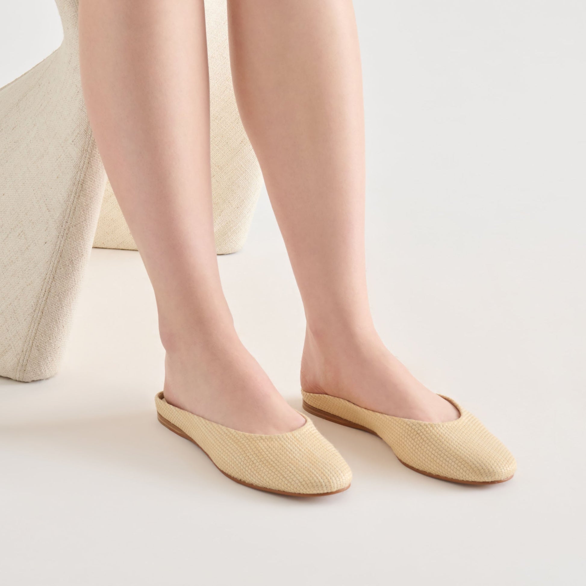 Eila Lt Natural Raffia Flats
