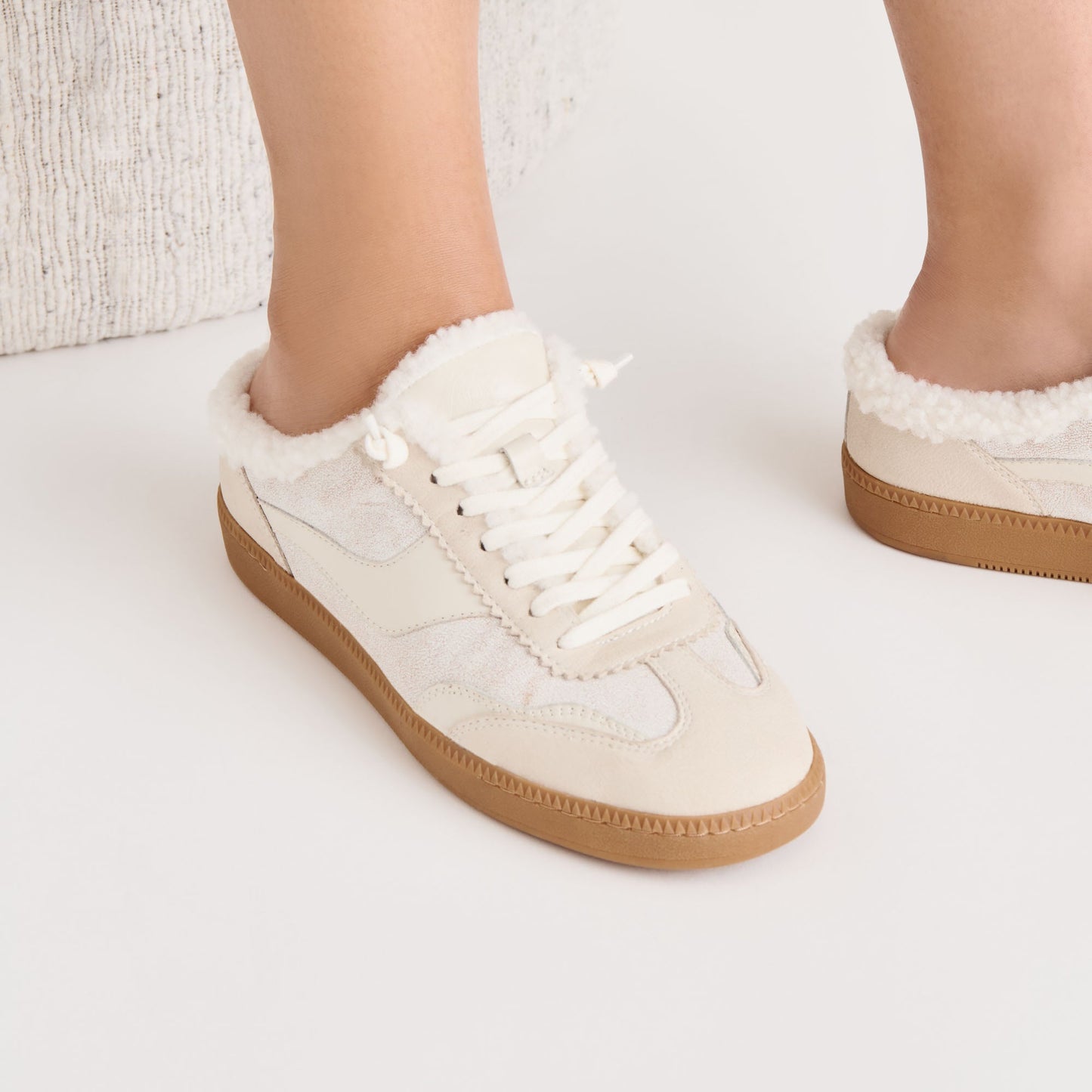 Notice Slide Plush Off White Crackled Leather Sneakers
