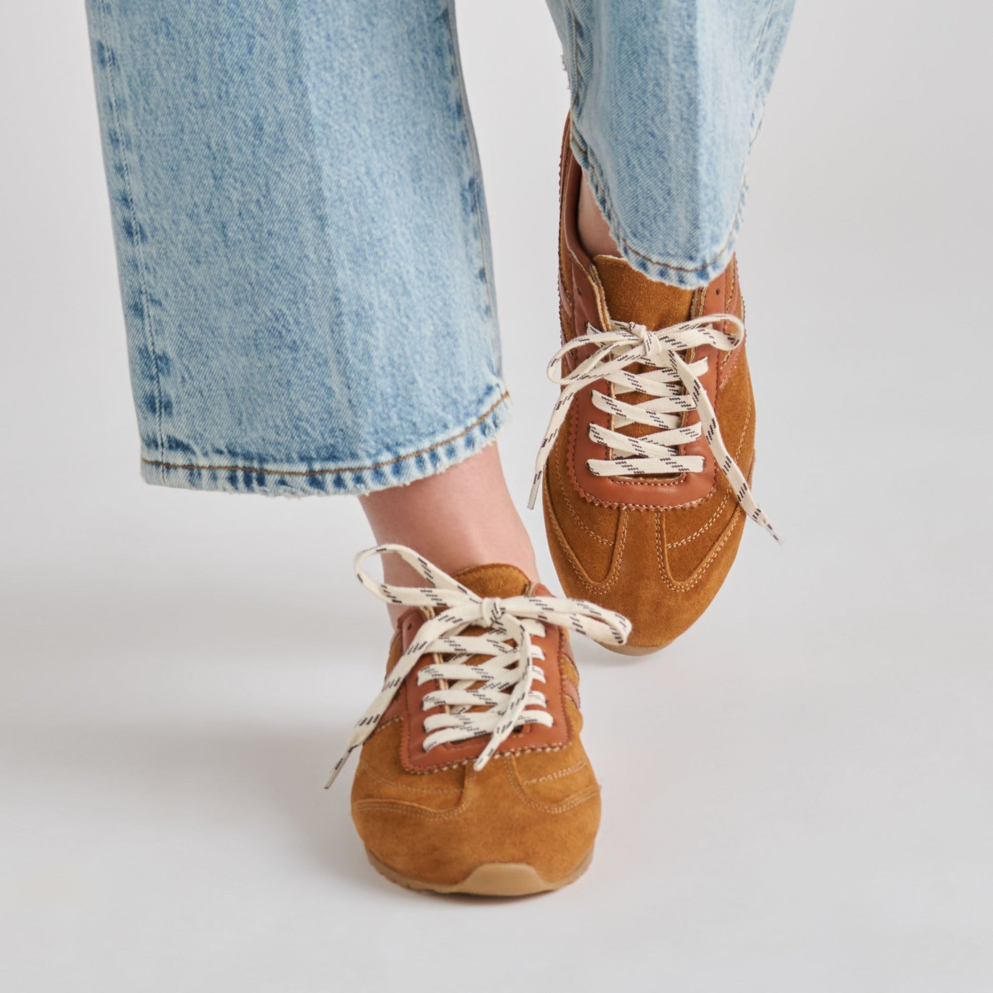 Viper Cognac Suede Sneakers