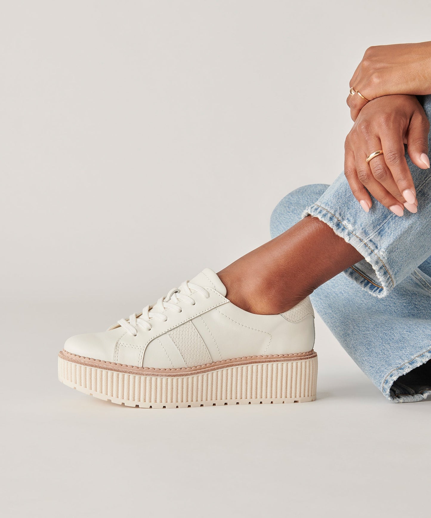 TIGER SNEAKERS WHITE LEATHER
 – Dolce Vita