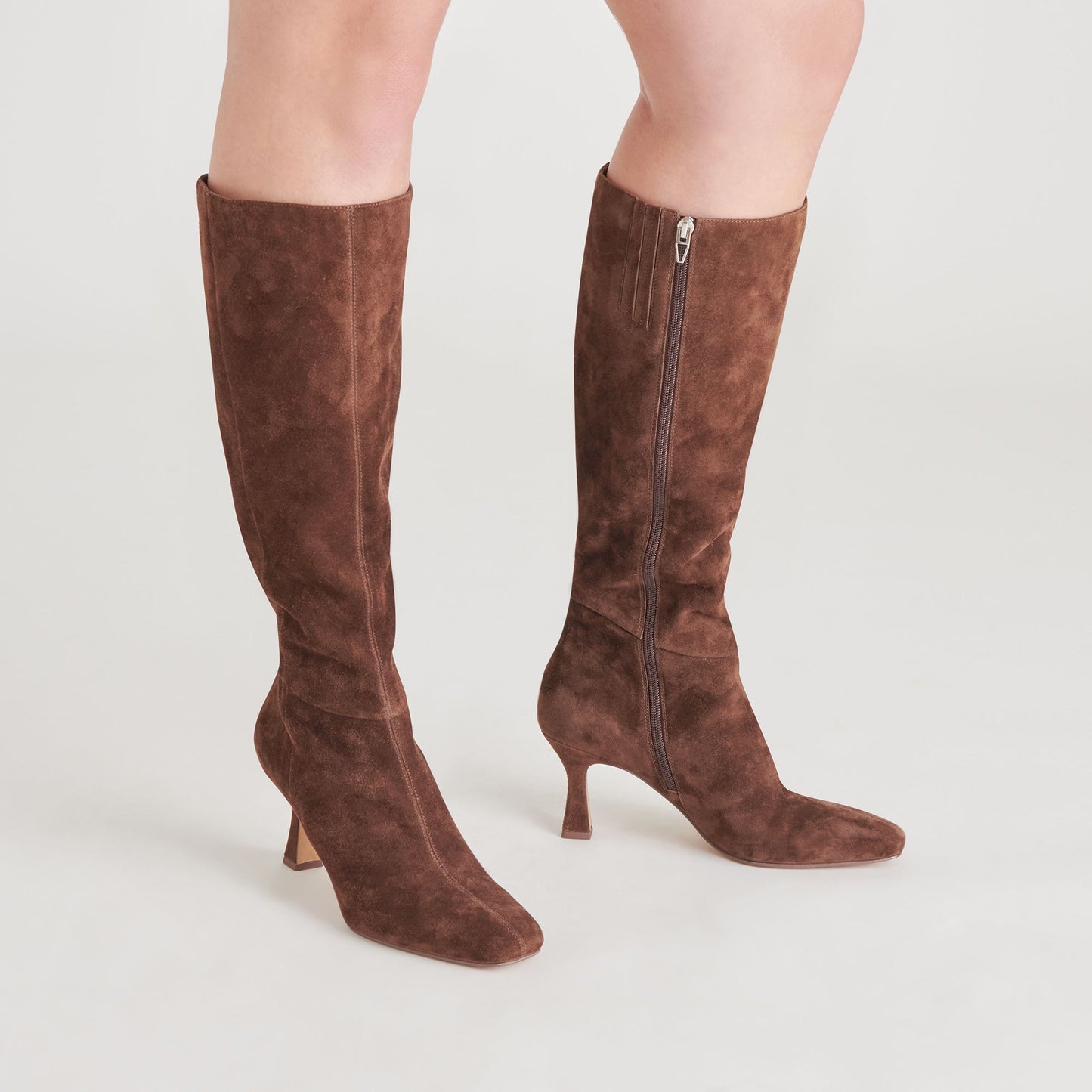 GYRA BOOTS DK BROWN SUEDE
 – Dolce Vita