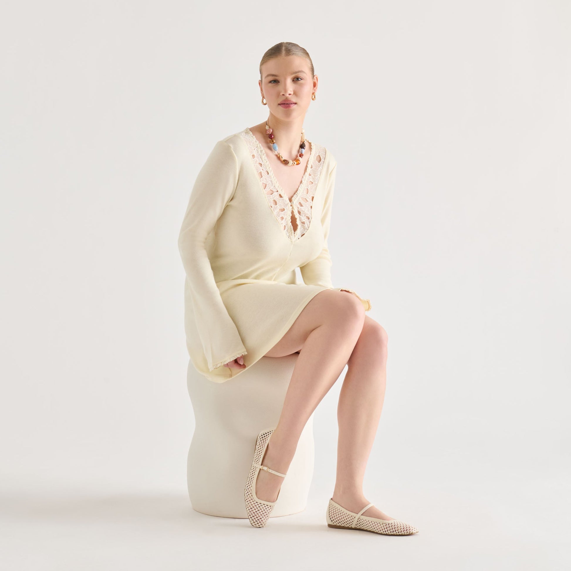 Reyes White Woven Raffia Ballet Flats
