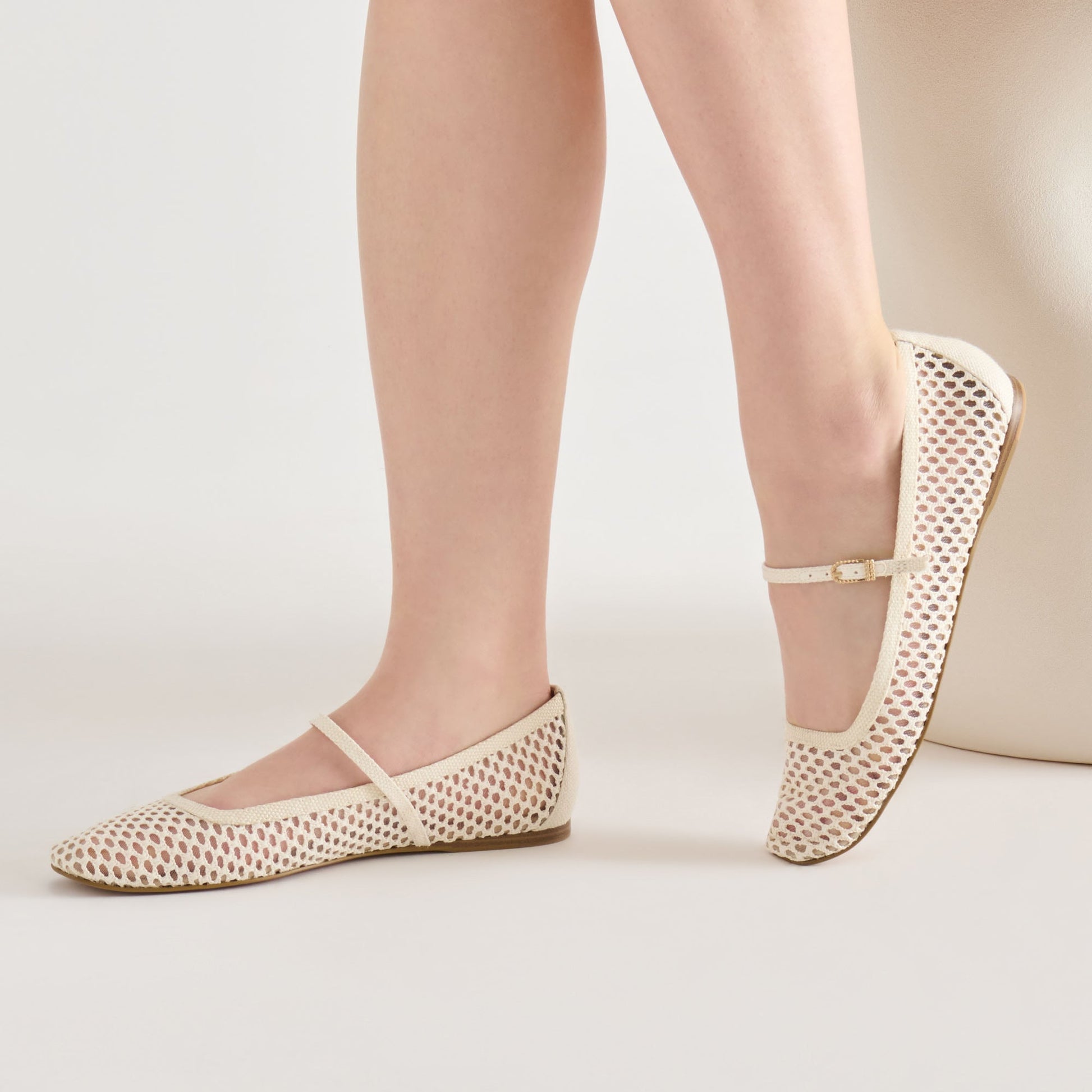Reyes White Woven Raffia Ballet Flats