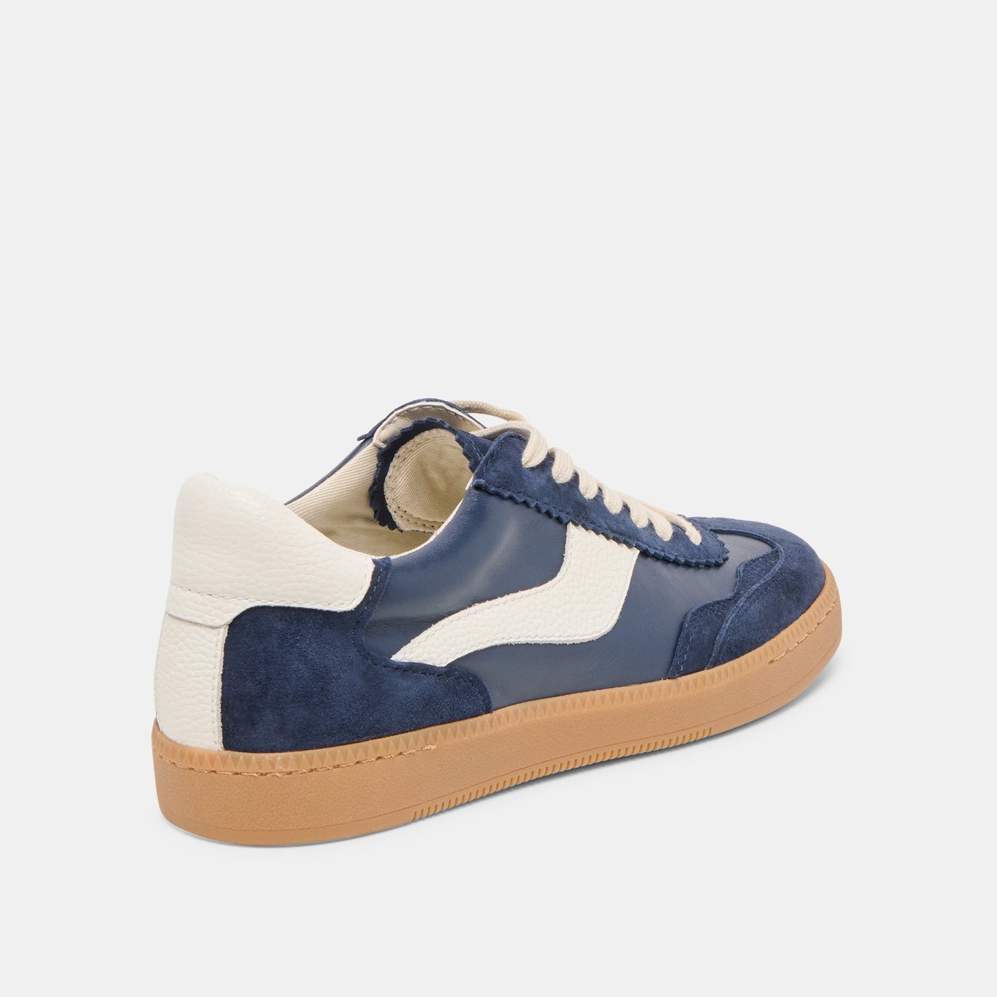 NOTICE SNEAKERS NAVY SUEDE
 – Dolce Vita