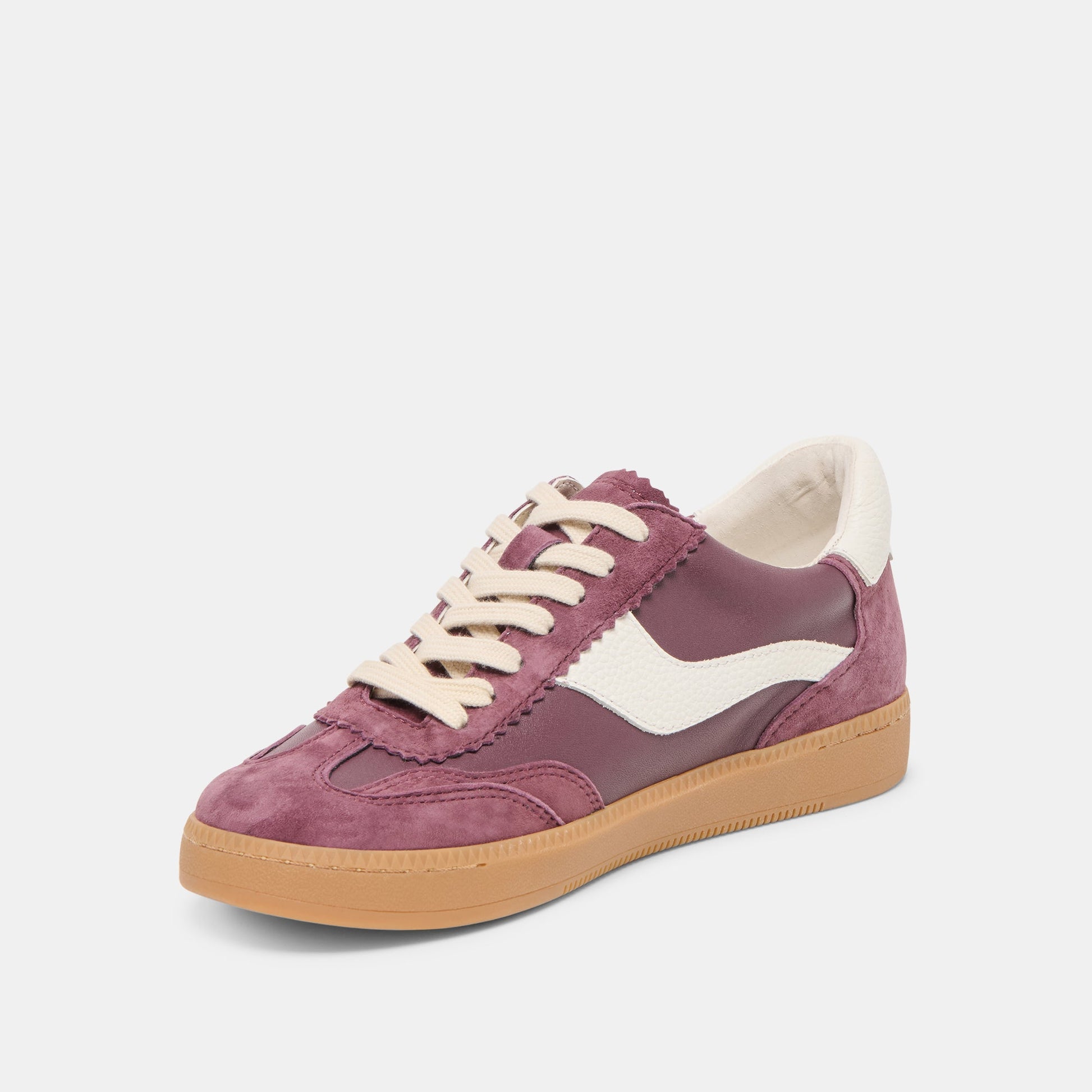 NOTICE SNEAKERS CRANBERRY SUEDE
 – Dolce Vita