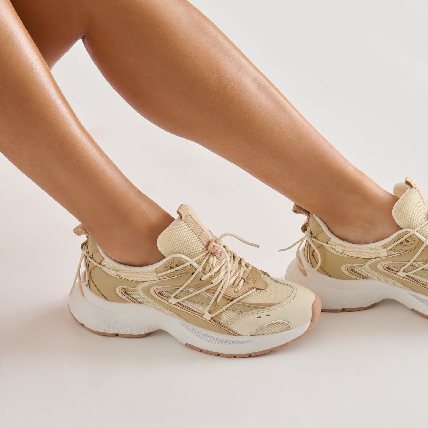 Selmar Off White Leather Sneakers