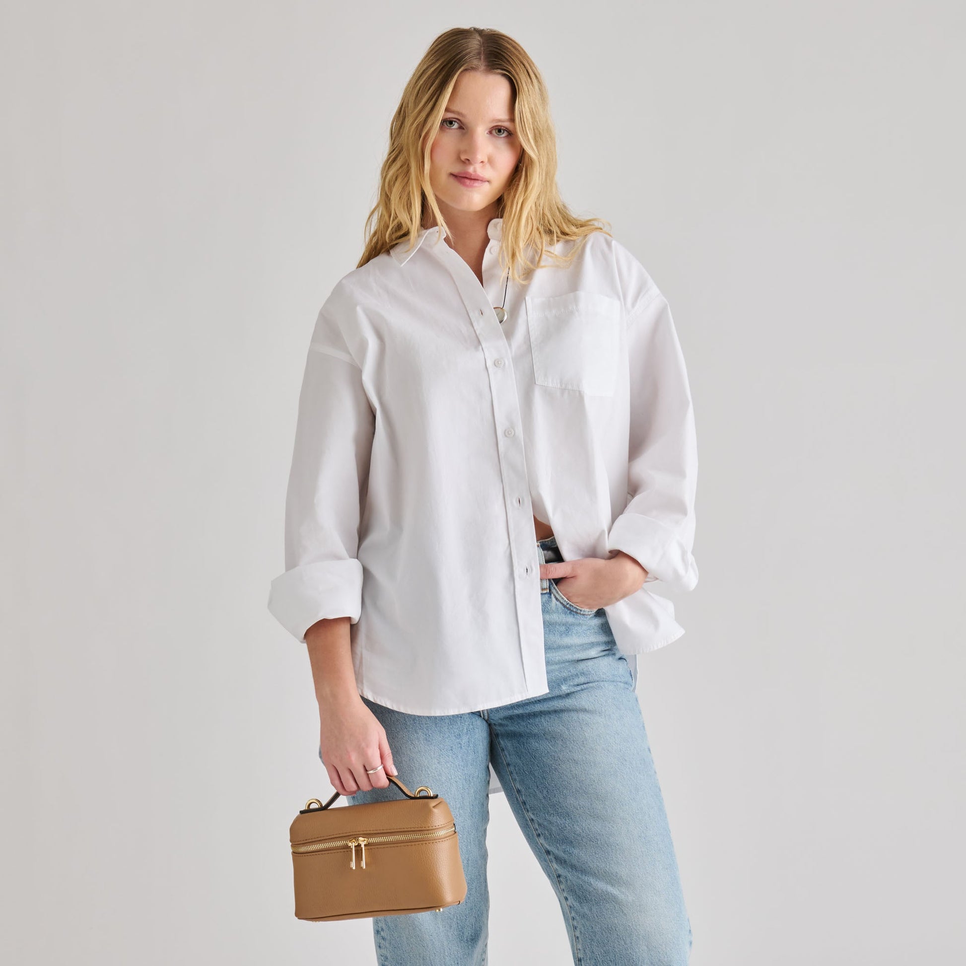 Leony Tan Leather Crossbody
