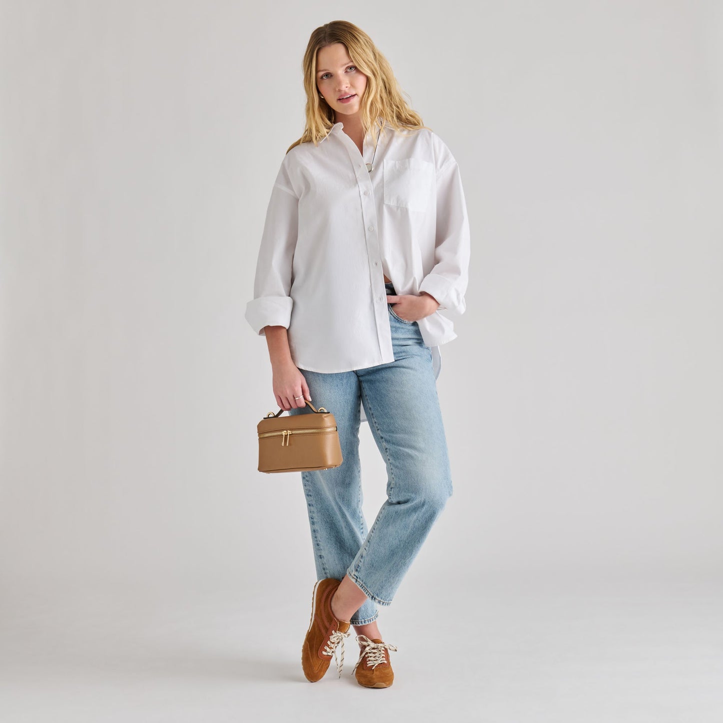 Leony Tan Leather Crossbody