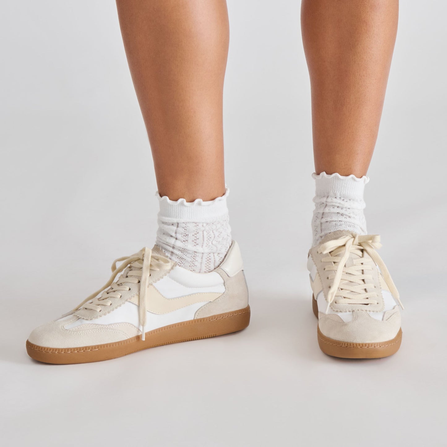 POINTELLE SOCKS WHITE
 – Dolce Vita
