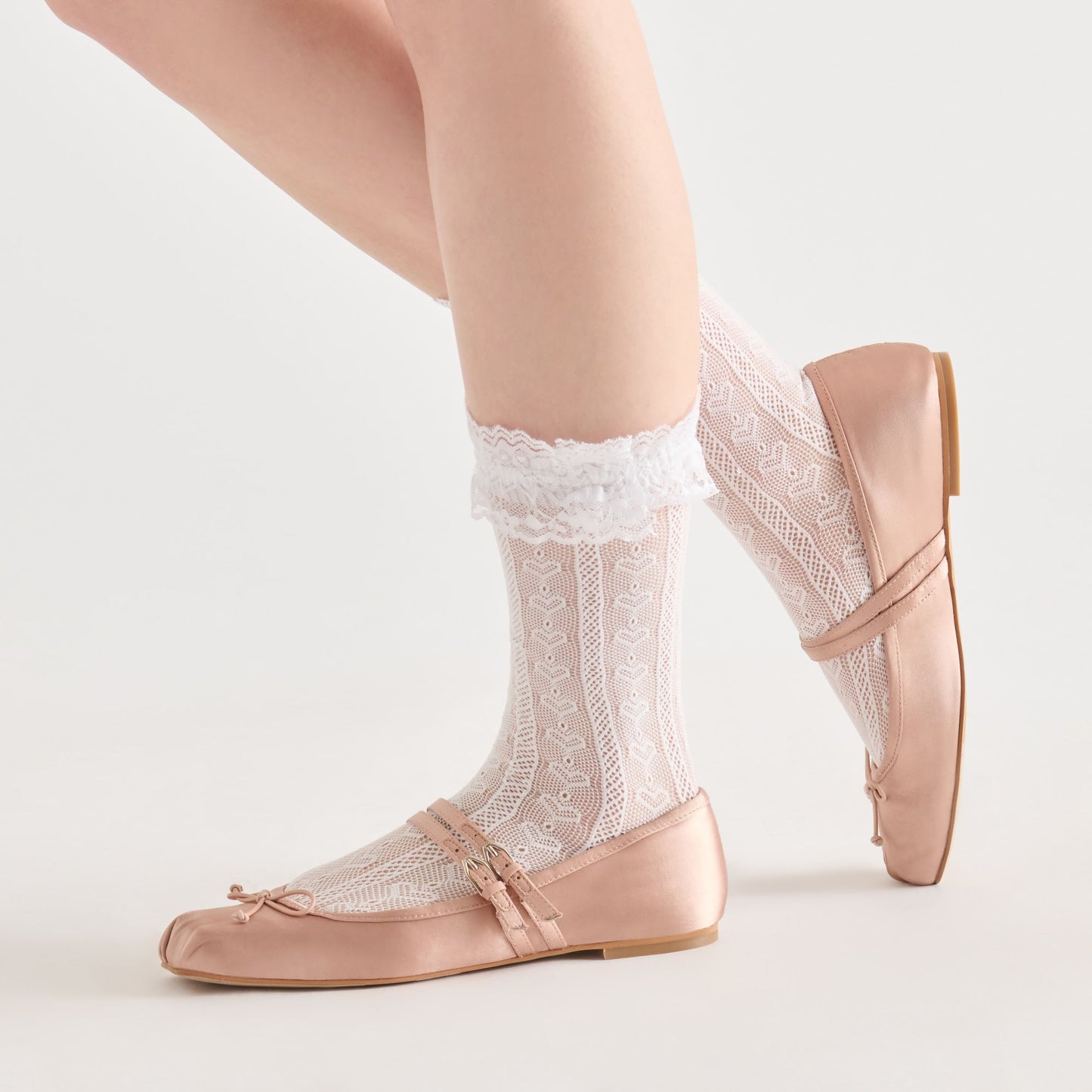 Lace Ruffle White Crew Socks